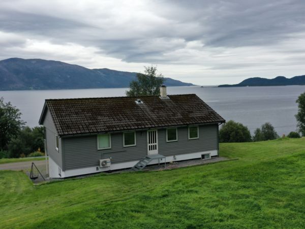 Ferienhaus SVORTEVIK am Førdefjord